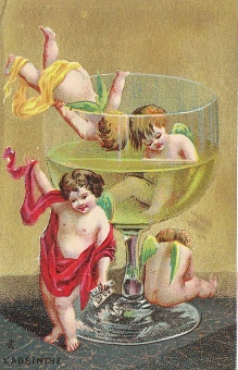 Angelot buvant de l'absinthe dans un verre
