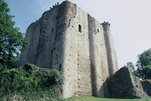 Château de Pouzauges dans le Bocage Vendéen