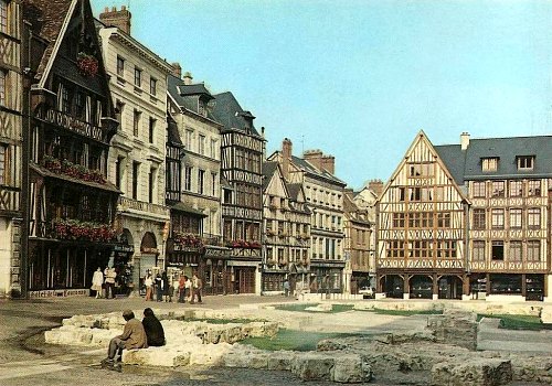 La place du Vieux Marché à Rouen