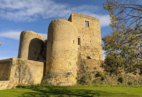 Château Saint-Hugues (Semur-en-Brionnais)