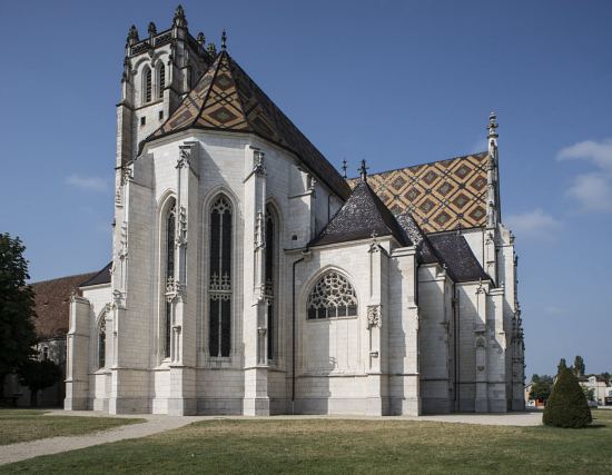 Le monastère royal de Brou est constitué de bâtiments monastiques, qui s'articulent autour d'une église et de trois cloîtres