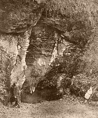 Grotte du Frais-Puis, près de Quincey