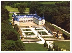 Le château de Pierre-de-Bresse : siège social de l'Ecomusée de la Bresse bourguignonne