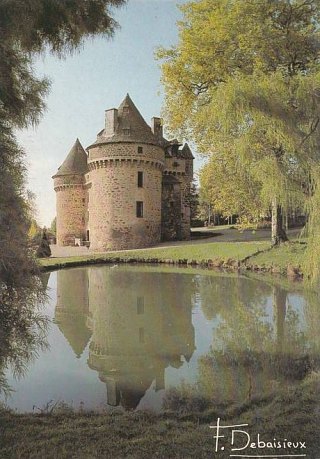 Le château d'Auzers (Cantal)