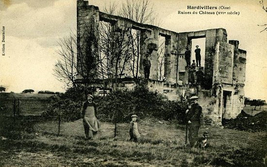 Ruines du château d'Hardivillers au début du XXe siècle