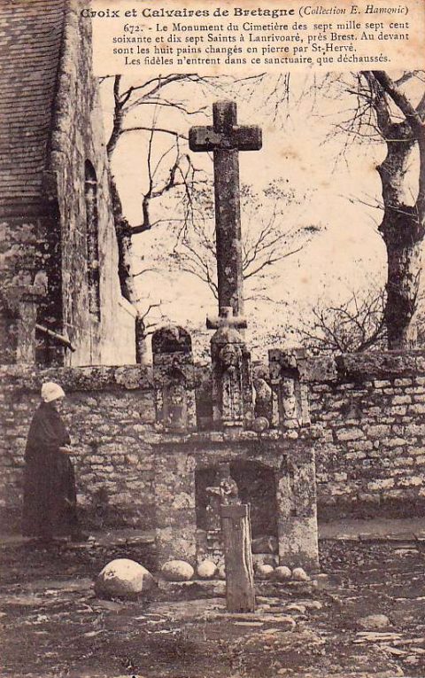 Monument du cimetière des 7777 saints, à Lanrivoaré près de Brest