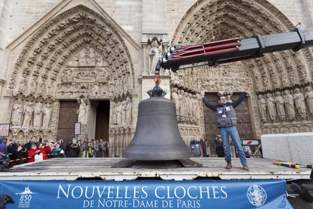 Arrivée des nouvelles cloches à Notre-Dame de Paris. © 20 MINUTES