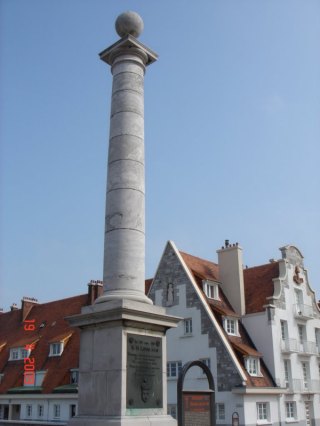 Colonne Louis XVIII à Calais