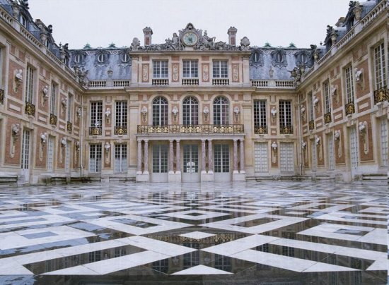 Cour de marbre du château de Versailles