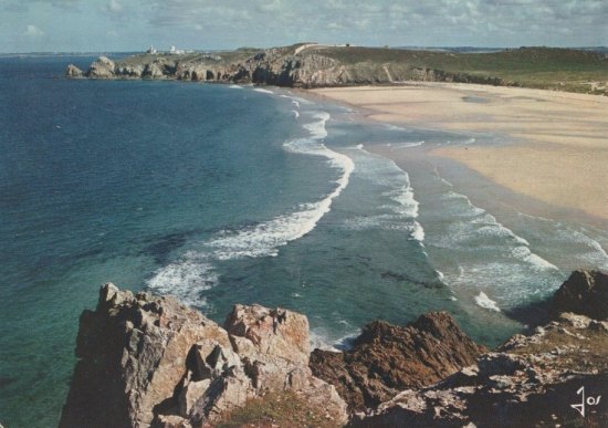 Presqu'île de Crozon. Plage et pointe du Toulinguet