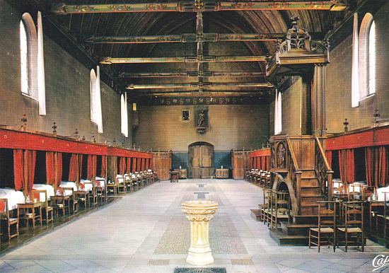 La Grande Salle de l'Hospice de Beaune prise de la chapelle