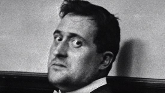 Guillaume Apollinaire en novembre 1913 à Paris