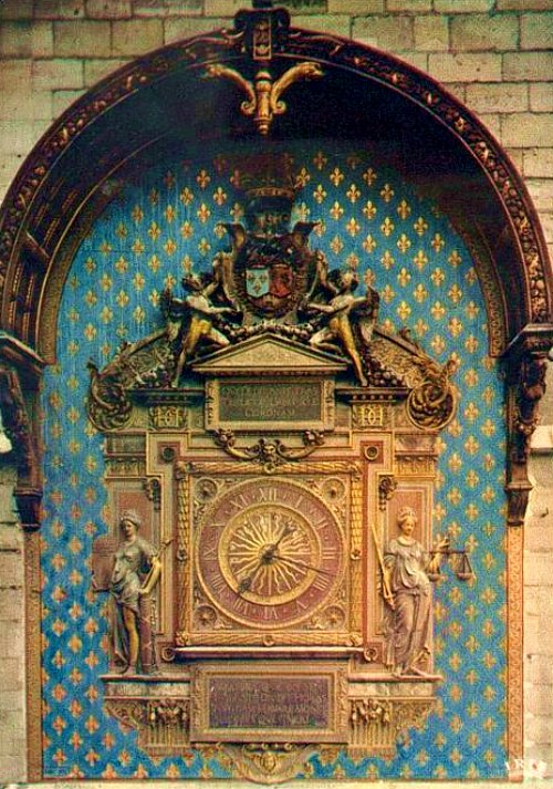 Horloge du palais de la Cité avant la restauration de 2012