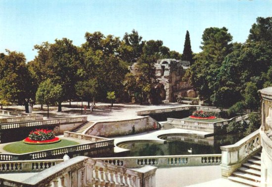 Les jardins de la Fontaine, à Nîmes