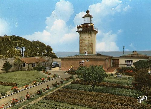 Phare de Ver-sur-Mer