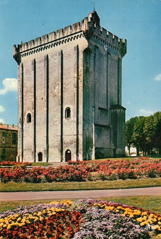 Pons. Le donjon