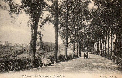 Dinan. Promenade des Petits-Fossés