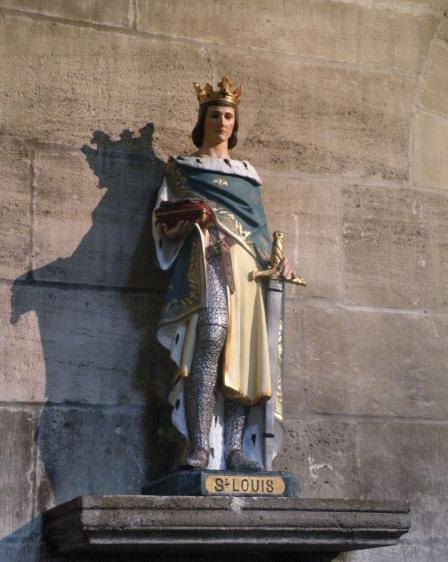La statue de saint Louis à la collégiale de Poissy
