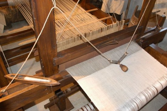 Métier à tisser. Musée des tisserands à Ambrières-les-Vallées (Mayenne)