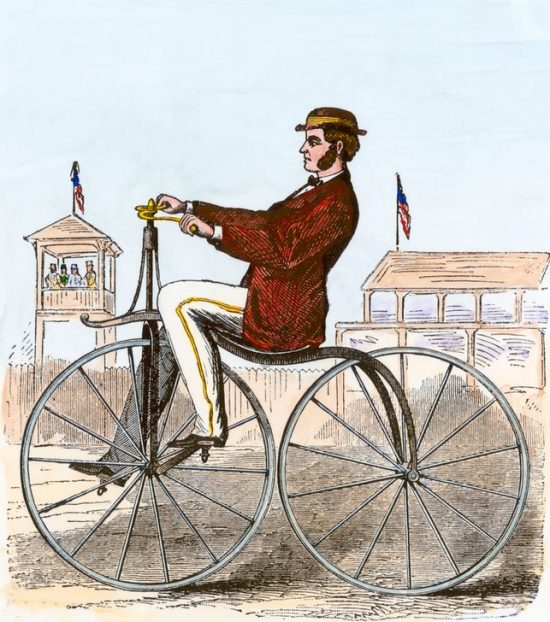 Un vélocipède de 1868. Gravure (colorisée) du temps