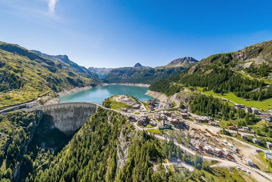 Le barrage de Tignes est le plus haut barrage hydroélectrique de France, avec ses 180 mètres de hauteur