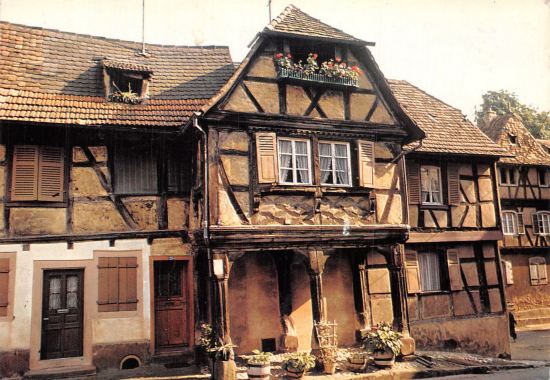 Maison située au 26 place du Marché aux Grains, inscrite au titre des Monuments historiques depuis 1930