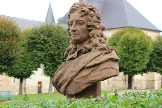 Buste de César-Pierre Richelet à Cheminon (Marne) situé sur la place devant la mairie de la commune