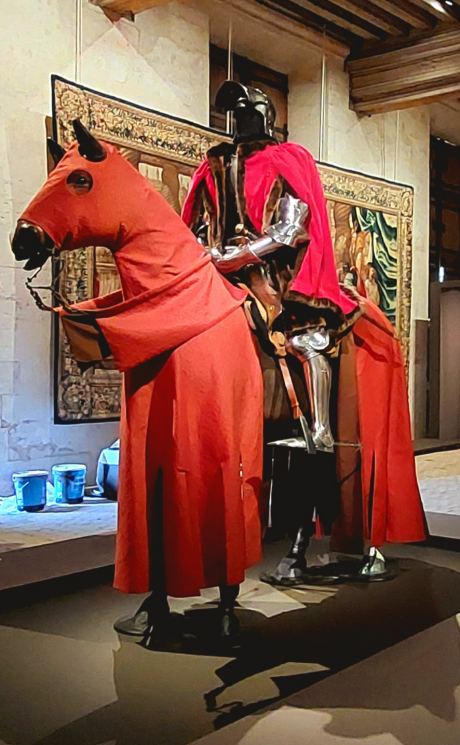 Représentation du chevalier Jean de Dunois au sein de l'exposition Gagner la guerre de Cent Ans