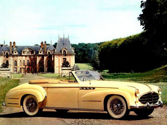 Baroud d'honneur de la marque, le type 235 était carrossée en coupé, cabriolet ou roadster. Des carrosseries spéciales seront réalisées par Chapron, Figoni Falaschi, Ghia, Letourneur et Marchand, Saoutchik