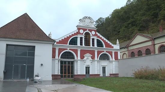 L'usine à la façade Empire, construite en 1892