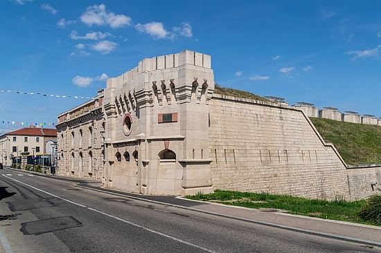 Enceinte fortifiée à Toul