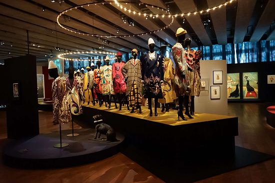 Exposition En piste ! Clowns, pitres et saltimbanques au musée des civilisations de l'Europe et de la Méditerranée à Marseille