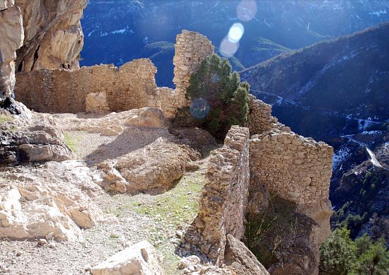 La forteresse troglodyte d'Aiglun a été retenue pour le département des Alpes-Maritimes