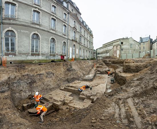 Site en cours de décapage, vue vers le sud-ouest