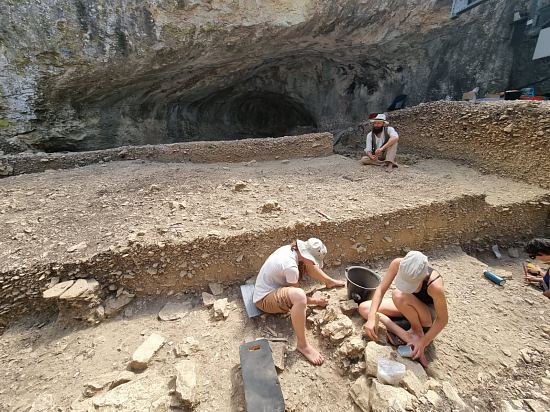 Grotte Mandrin à Malataverne, près de Montélimar (Drôme)
