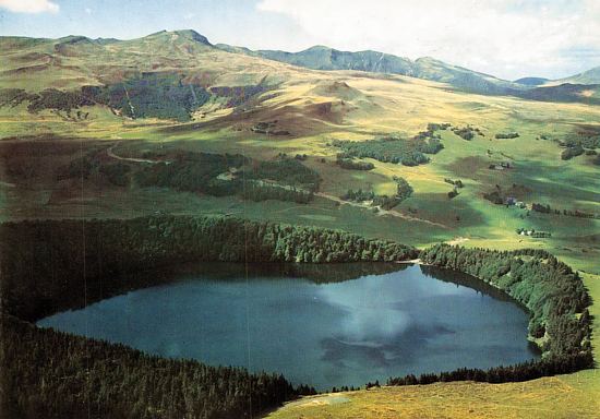 Le lac Pavin (Puy-de-Dôme, Auvergne)