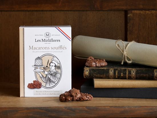 Les Mirliflores : macarons soufflés aux éclats d'amandes et chocolat