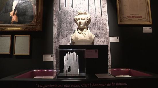 La main de fer de Xavier Jouvin, au Musée dauphinois à Grenoble