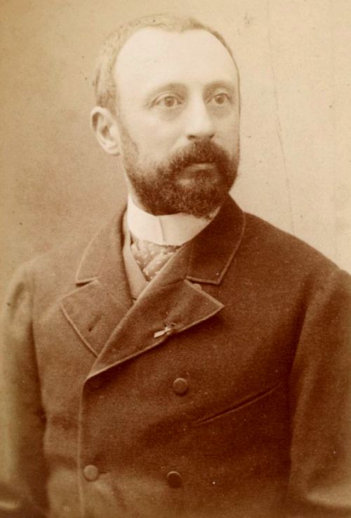 Marcel Dieulafoy photographié par Eugène Pirou en 1884