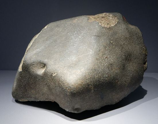 Fragment de la météorite de L'Aigle, conservé au Muséum national d'histoire naturelle