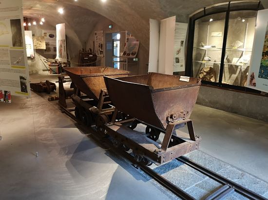 Matériel exposé au musée de la Mine d'argent du Fournel, à L'Argentière-la-Bessée