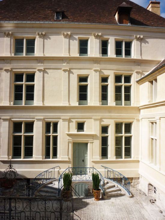 Façade du musée Jean de La Fontaine