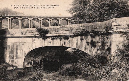 Pont du Gouët (au premier plan) à Saint-Brieuc au début du XXe siècle
