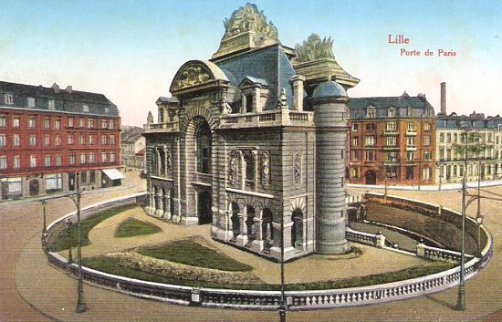Porte de Paris, à Lille, édifiée en l'honneur de la victoire de Louis XIV