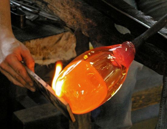 Fabrication du verre au centre de Meisenthal