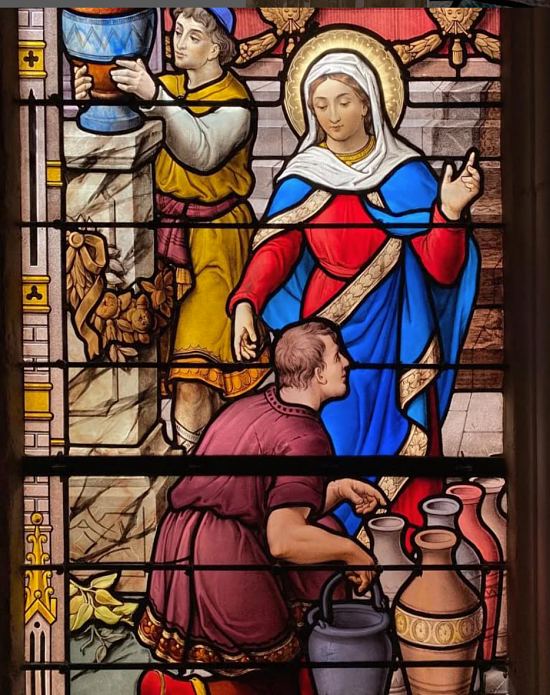 Repose des baies de vitraux (XIXe-XXe) de Charles Lorin à l'église de Saint-Vaast-la-Hougue (Manche)