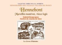 HENNEBONT Murailles massives, vieux logis
